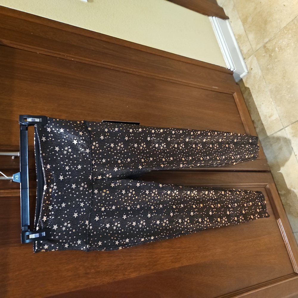 Black And Gold Star Patterned Leggings